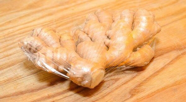 Ginger a stóráil i mála bhfolús